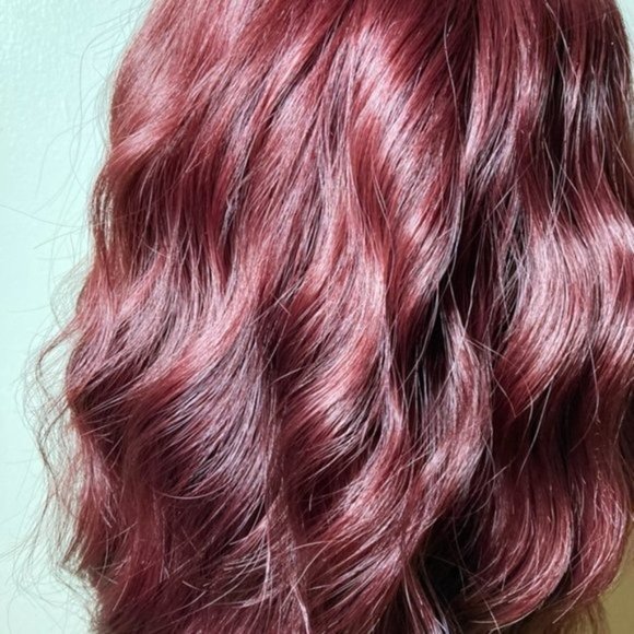 Bob Wig with Bangs - Picture 6 of 9